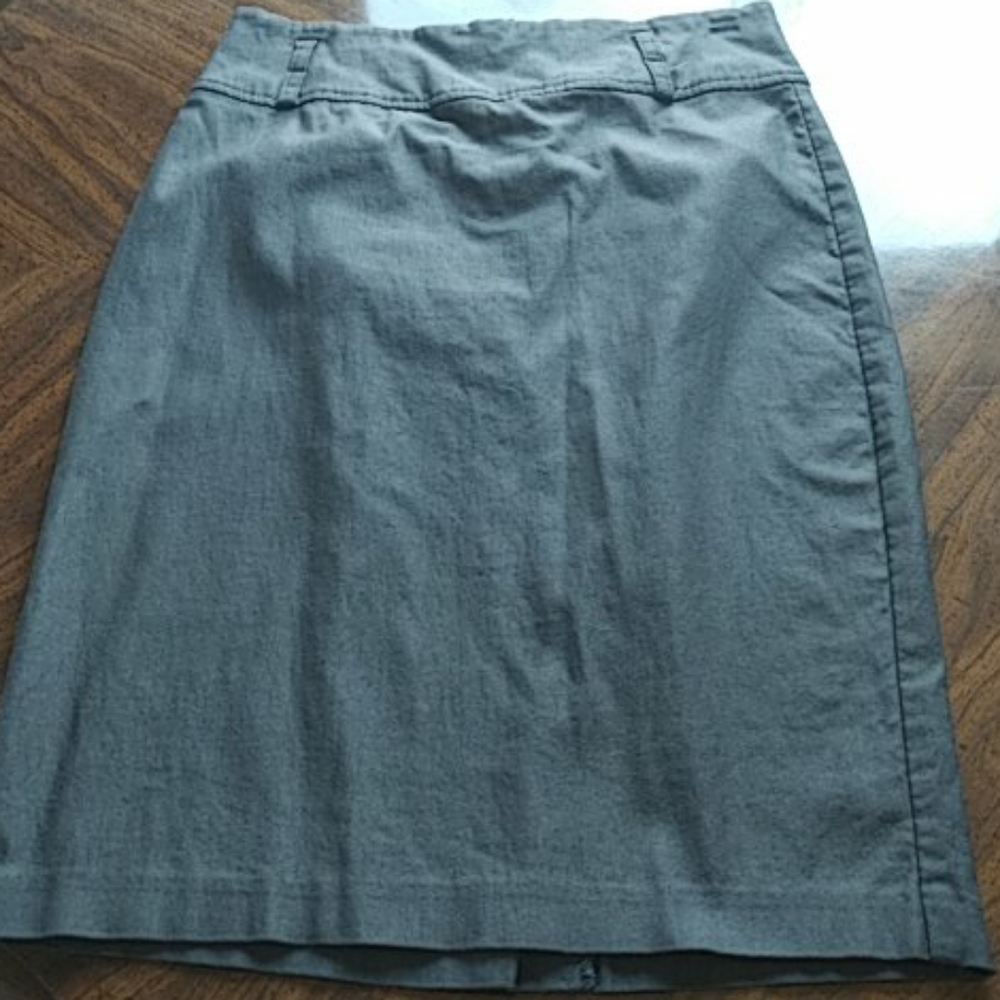 Costa Blanca stretch 6 pencil skirt